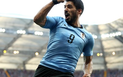 正大体育热评-于帕梅卡诺又和裁判争论